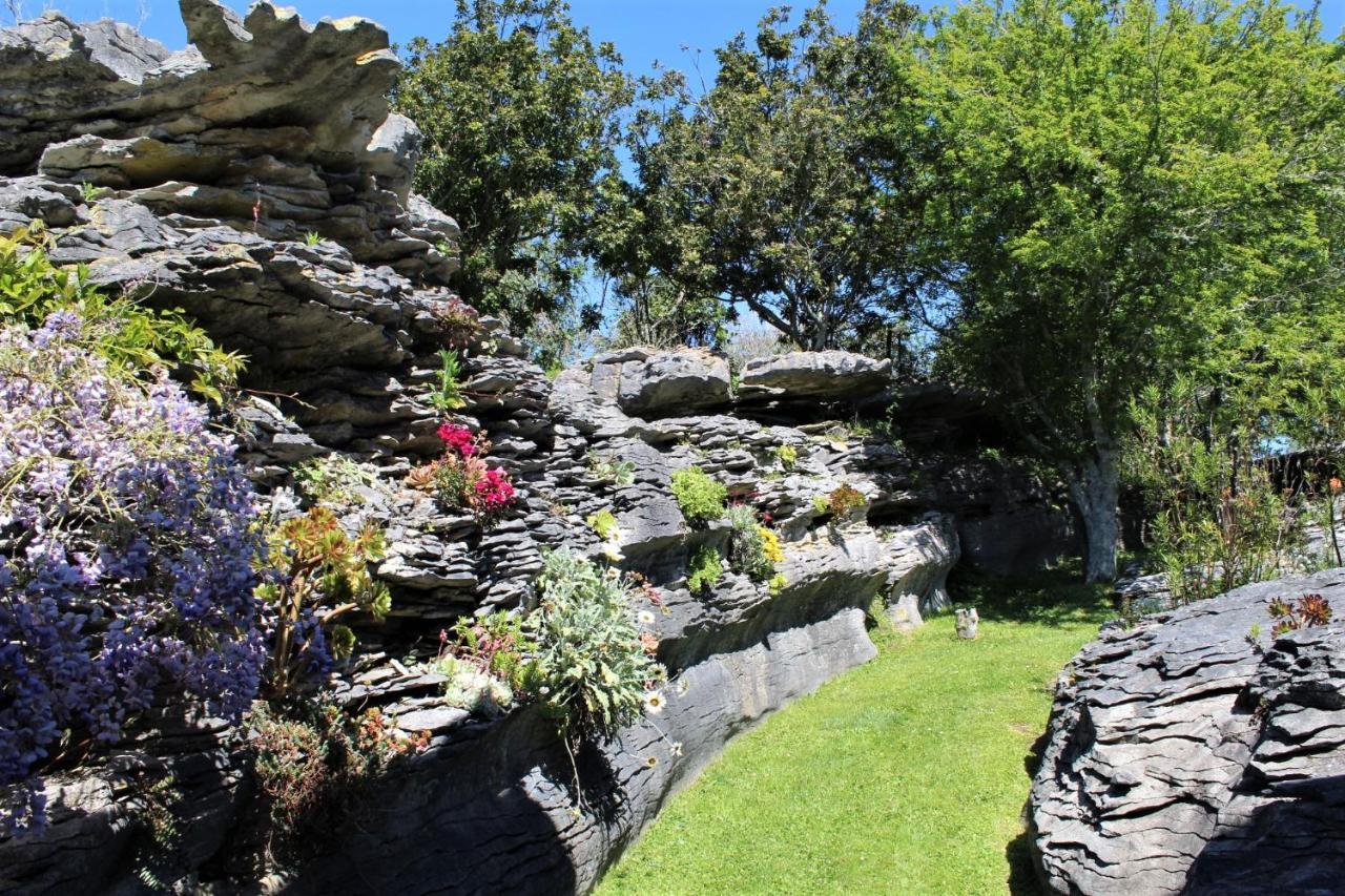 Labyrinth Gardens Guest House Takaka Esterno foto