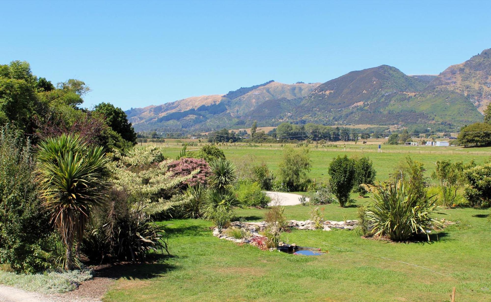 Labyrinth Gardens Guest House Takaka Esterno foto
